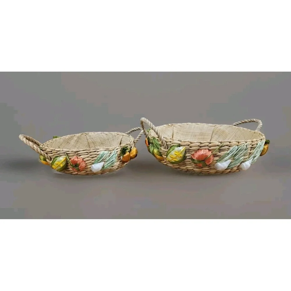 Vintage 2 Mid Century Round Nesting Wicker Baskets w/ Colorful Raffia Vegetables